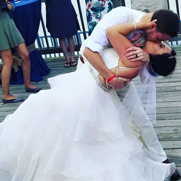 Meet your Posher, Cassandra - Picture 1 of 1